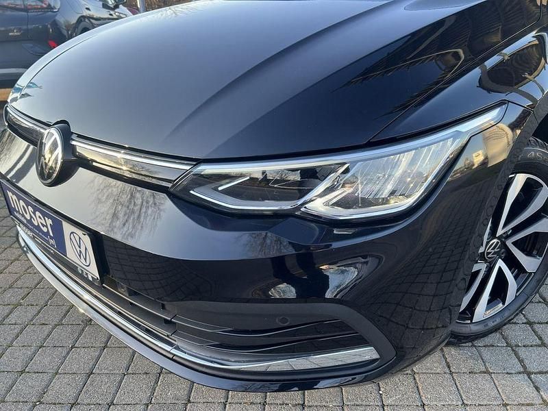 Gebraucht VW Golf VII Active 150 PS (110 kW) 2021 Schwarz Kleinwagen