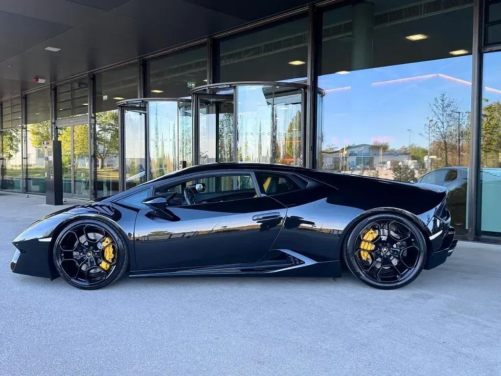 Second-hand Lamborghini Huracán 579 CP (425 kW) 2017 Negru Coupe