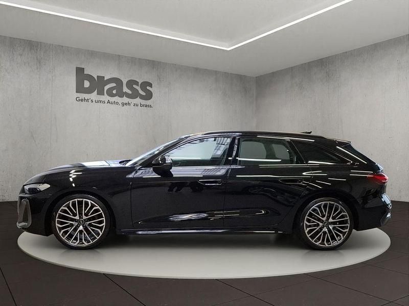 Gebraucht Audi A5 Ambiente 204 PS (150 kW) 2024 Mythosschwarz metallic Kombi