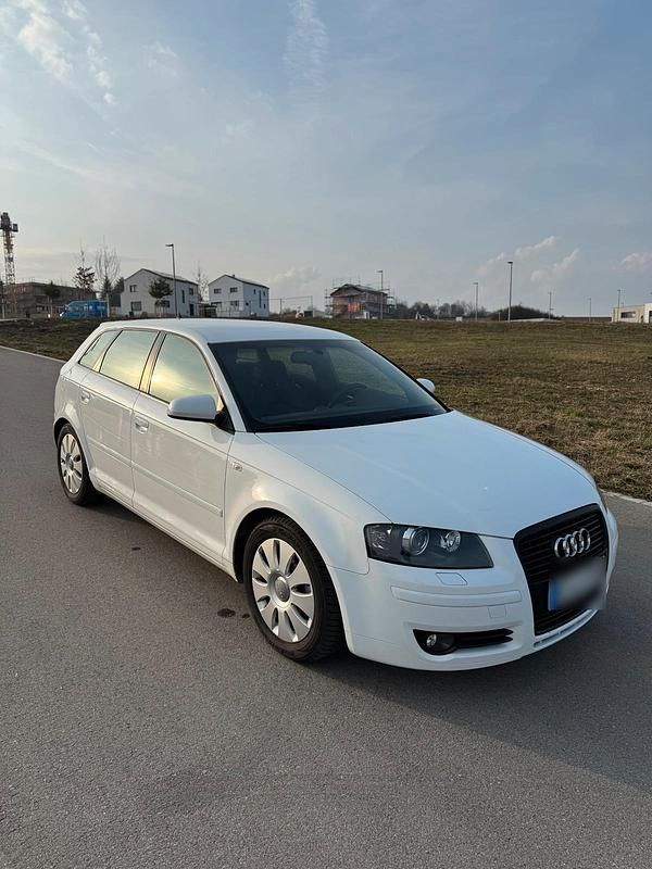 Gebraucht Audi A3 105 PS (77 kW) 2007 Weiß Kleinwagen