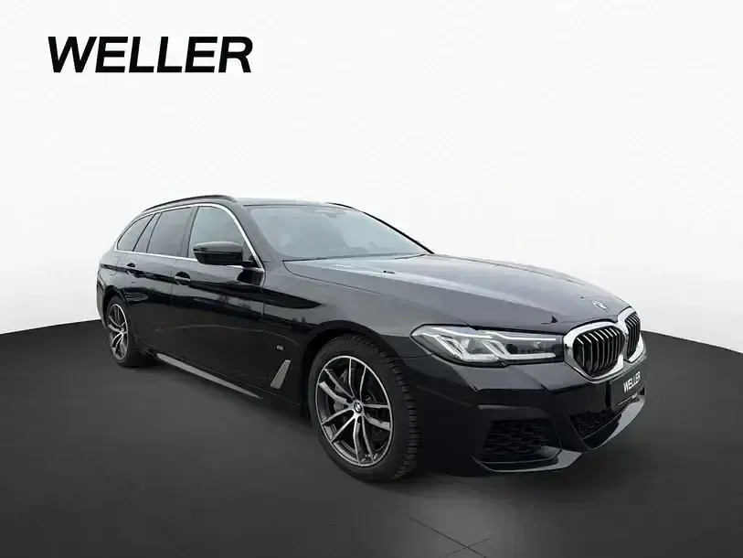 Gebraucht BMW 540 M Sport 333 PS (244 kW) 2023 Black sapphire (schwarz) Kombi