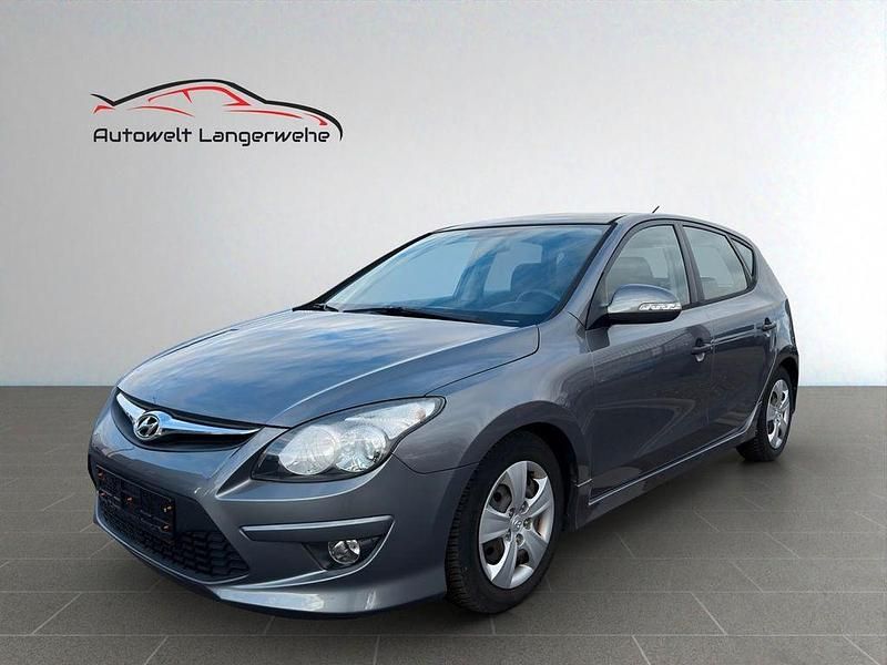Gebraucht Hyundai i30 Classic 109 PS (80 kW) 2012 Grau Limousine