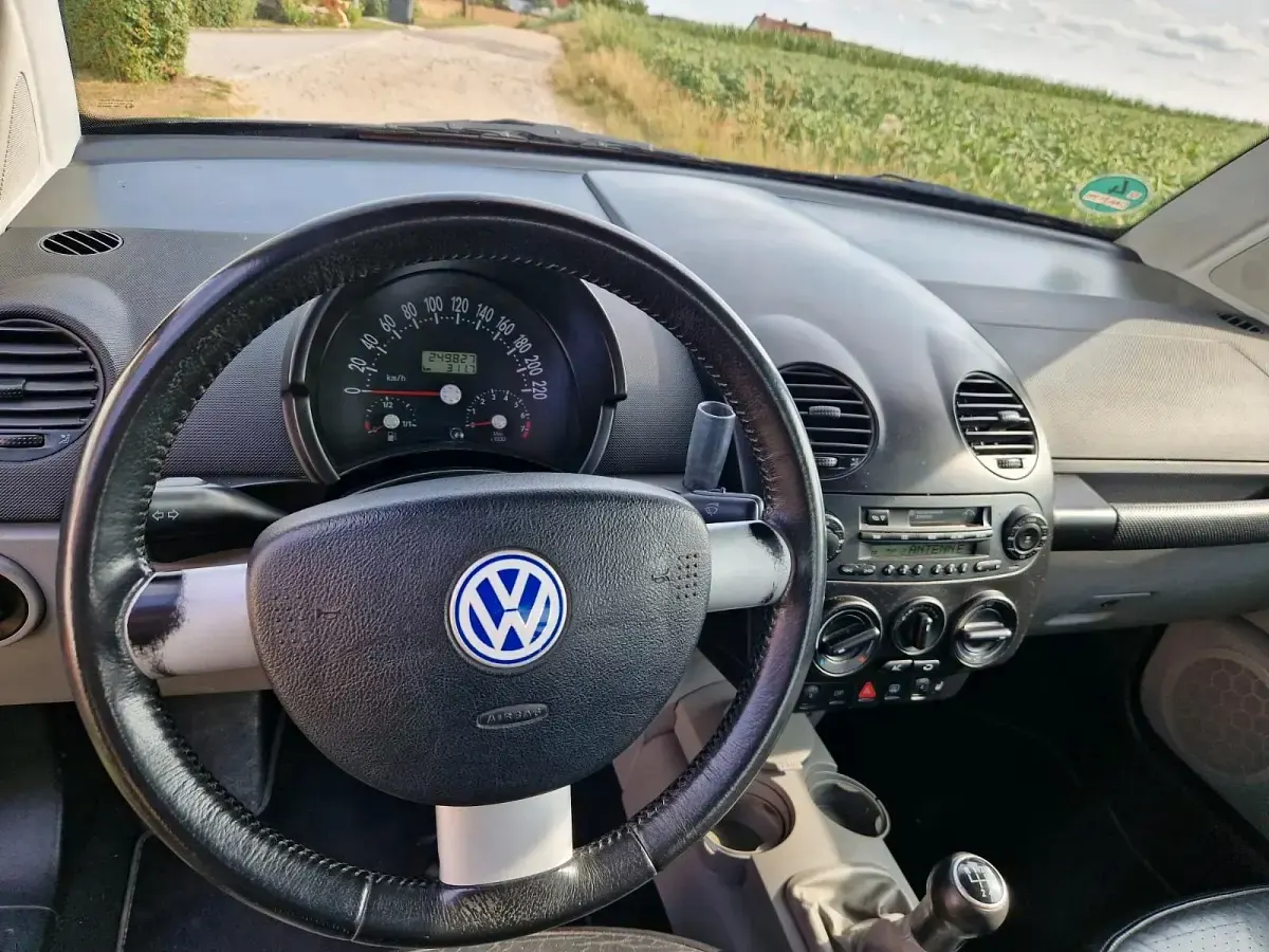 Gebraucht VW New Beetle Highline 116 PS (85 kW) 2000 Schwarz Kleinwagen