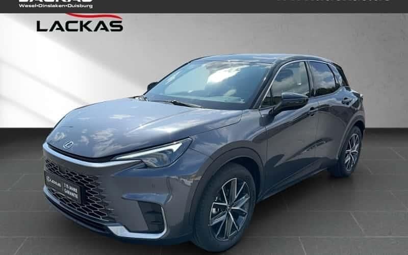 Neu Lexus LBX 136 PS (100 kW) 2025 Grau SUV