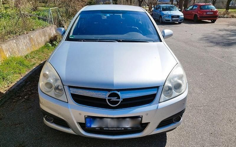 Gebraucht Opel Signum 140 PS (102 kW) 2008 Silber Kleinwagen