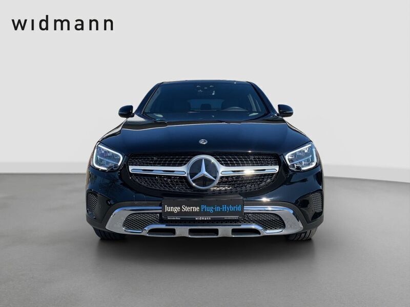 Gebraucht Mercedes GLC300e 211 PS (155 kW) 2022 Unilack schwarz SUV