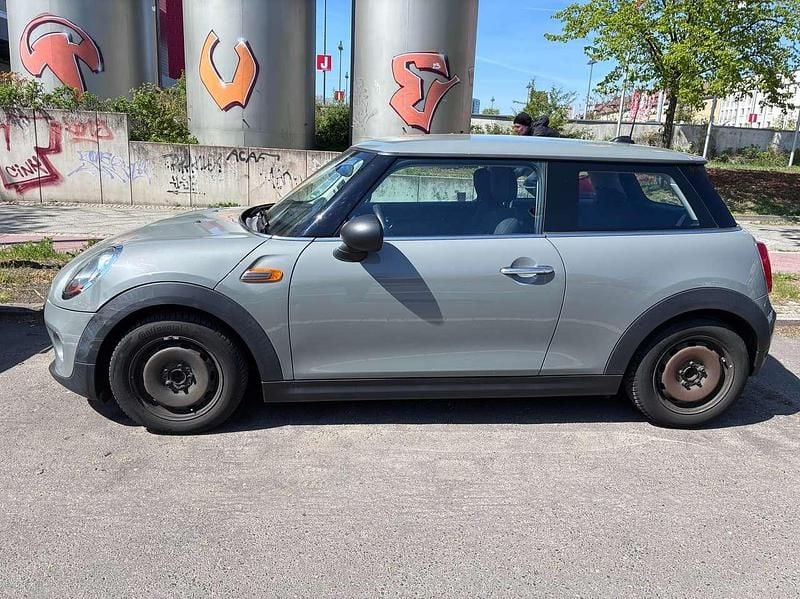 Usado Mini ONE 102 HP (75 kW) 2016 Cinzento Citadino