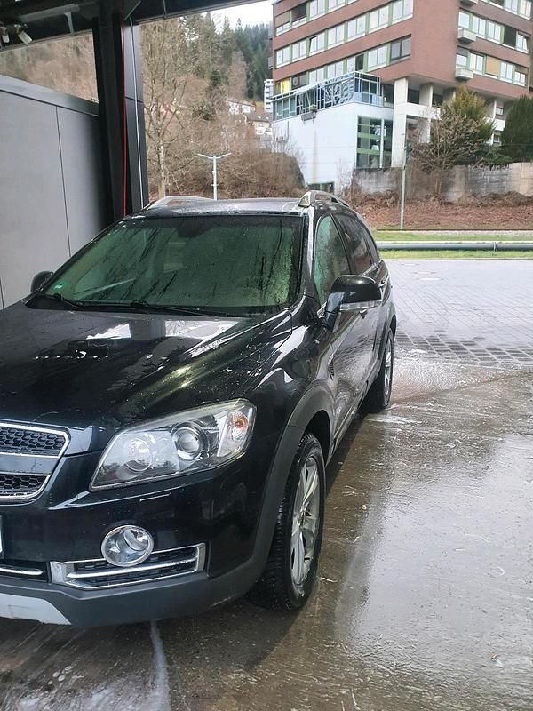Gebraucht Chevrolet Captiva 150 PS (110 kW) 2010 Schwarz SUV