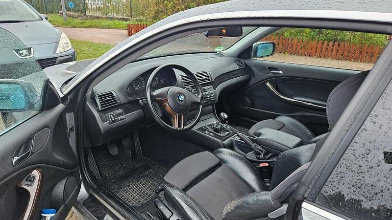 Second-hand BMW 318 143 CP (105 kW) 2003 Albastru Coupe