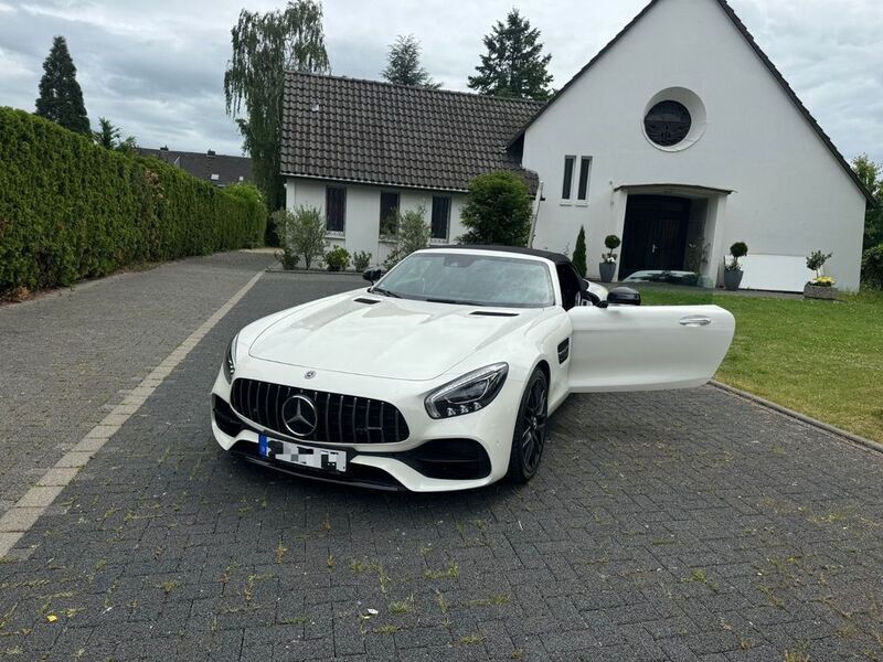 Weiß Gebraucht 2017 Mercedes AMG GT AMG Coupé | 82.500 € (Fairer Preis) - Bild 1/4