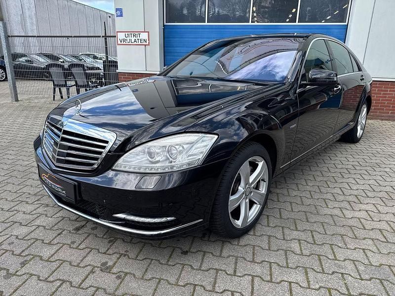 Gebraucht Mercedes S350 258 PS (189 kW) 2011 Schwarz Limousine
