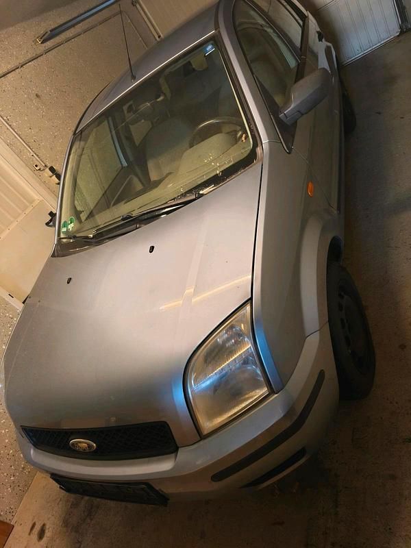 Gebraucht Ford Fusion 80 PS (58 kW) 2005 Silber Kleinwagen