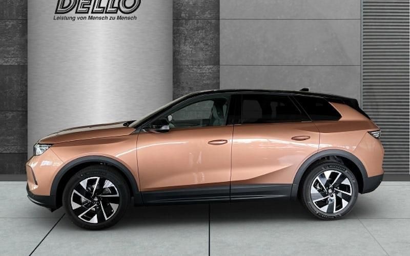 Neu Opel Grandland X 145 PS (106 kW) 2025 Braun SUV