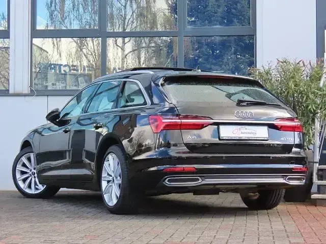 Gebraucht Audi A6 Business 204 PS (150 kW) 2023 Schwarz Kombi