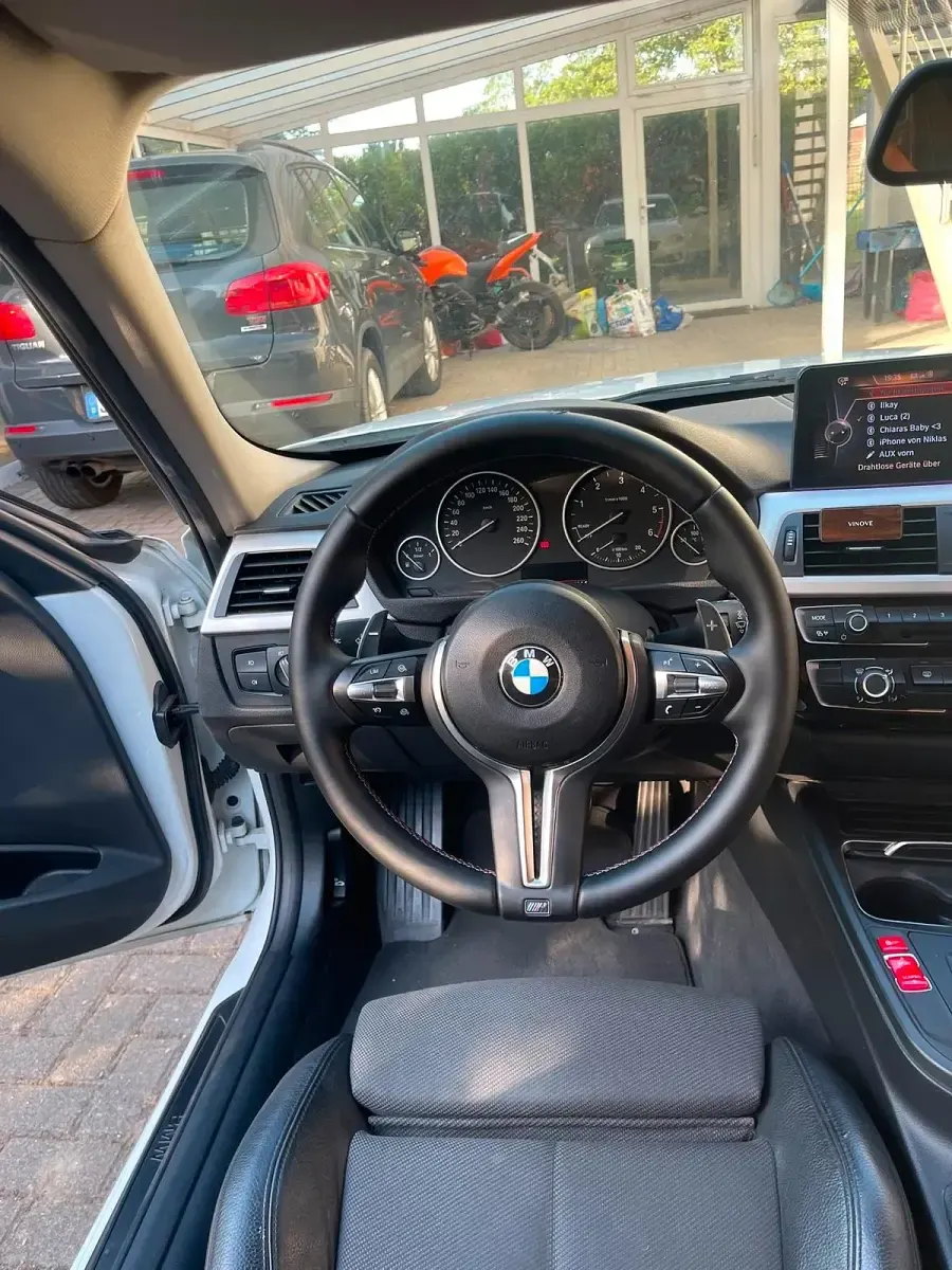 Gebraucht BMW 320 163 PS (119 kW) 2017 Weiß Limousine