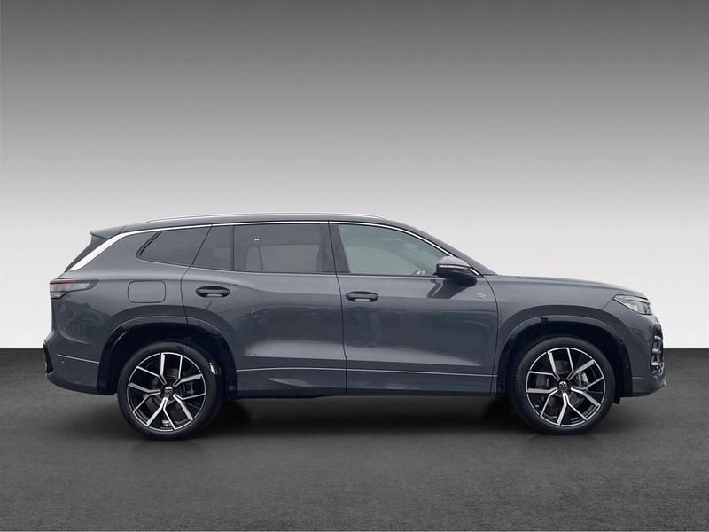 Gebraucht VW Tayron R-line 193 PS (141 kW) 2025 Grau SUV