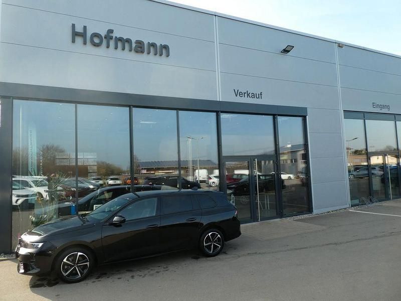 Gebraucht Opel Astra 131 PS (96 kW) 2024 Schwarz (karbon schwarz) Kombi