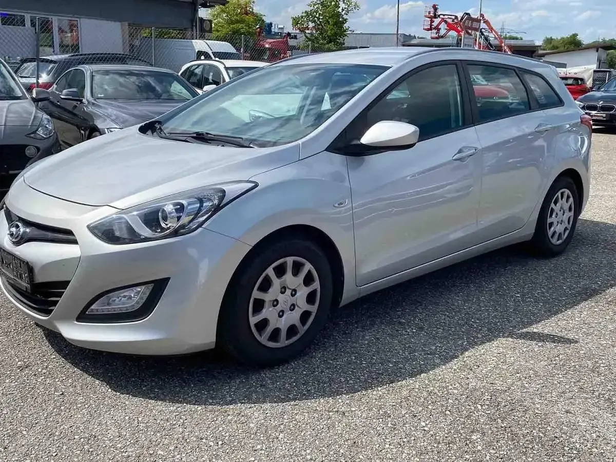 Gebraucht Hyundai i30 Classic 90 PS (66 kW) 2013 Kombi