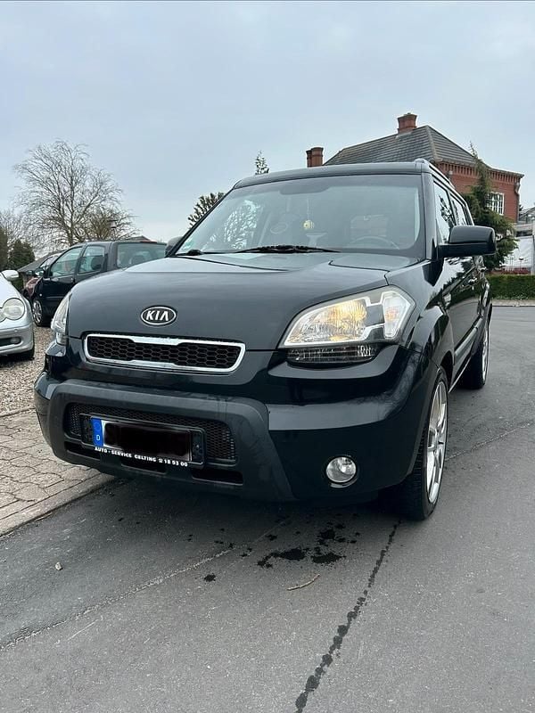 Gebraucht Kia Soul 128 PS (94 kW) 2011 Schwarz SUV
