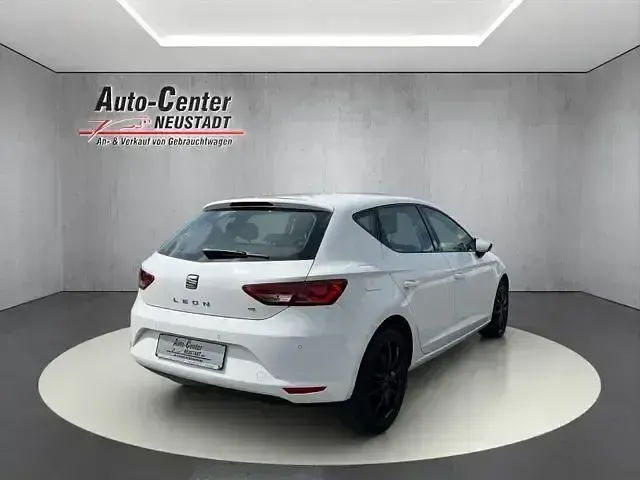 Gebraucht Seat Leon Style 150 PS (110 kW) 2013 Weiß Limousine