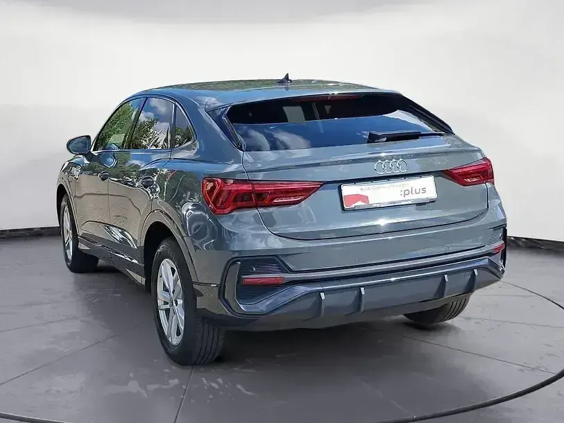 Gebraucht Audi Q3 Sportback Ambiente 245 PS (180 kW) 2021 Grau SUV