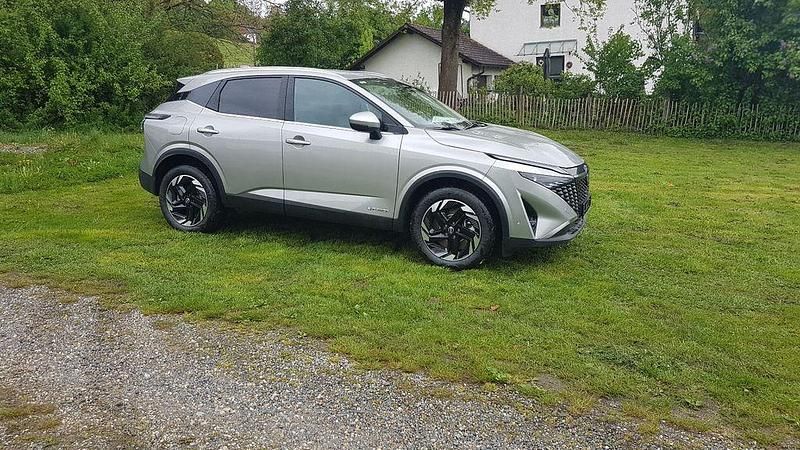 Silber Neu 2024 Nissan Qashqai N-Connecta SUV | 36.890 € (Etwas zu teuer) - Bild 1/4