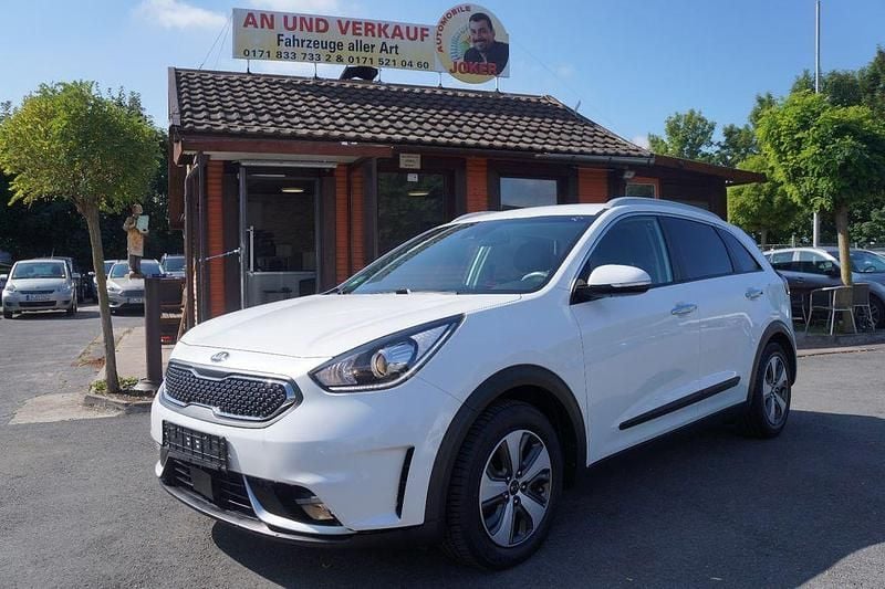 Weiß Gebraucht 2018 Kia Niro Vision SUV | 12.990 € (Superpreis) - Bild 1/4