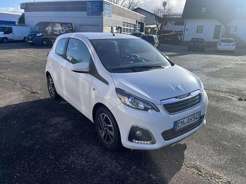 Gebraucht Peugeot 108 Allure 72 PS (52 kW) 2021 Weiß Kleinwagen