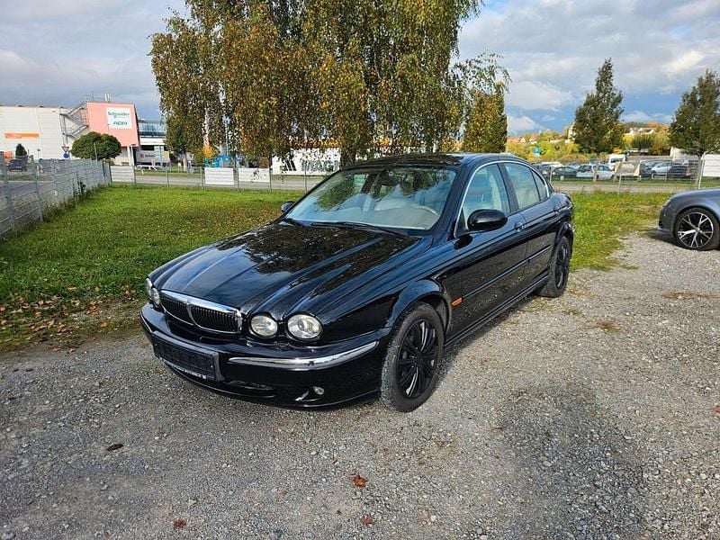Schwarz Gebraucht 2002 Jaguar X-type Classic Limousine | 3.500 € (Guter Preis) - Bild 1/4