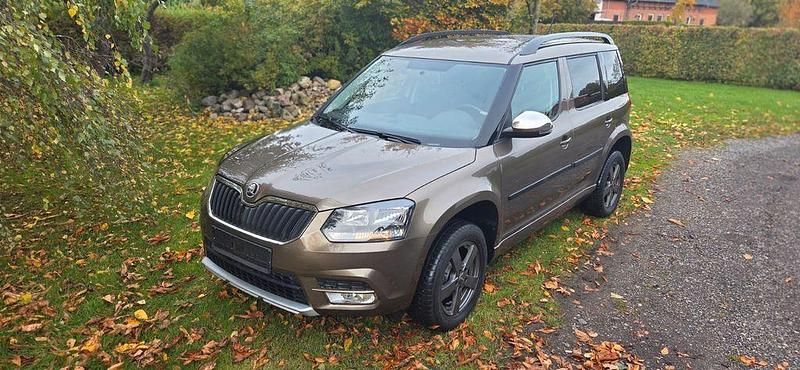 Braun Gebraucht 2015 Skoda Yeti SUV | 8.700 € (Fairer Preis) - Bild 1/4