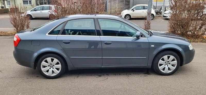 Gebraucht Audi A4 170 PS (125 kW) 2002 Grau Limousine