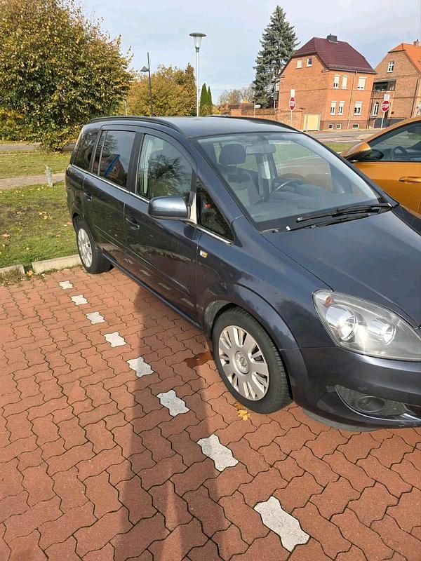 Blau Gebraucht 2011 Opel Zafira Limousine | 2.000 € (Superpreis) - Bild 1/4