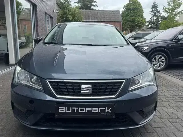 Gebraucht Seat Leon Style 116 PS (85 kW) 2019 Magnetic tech (metallic) Kleinwagen