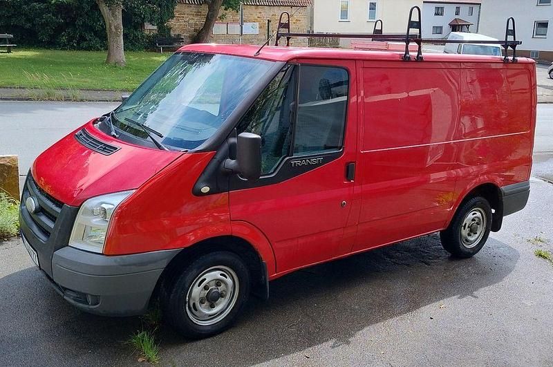 Rot Gebraucht 2010 Ford Transit Van / Kleinbus | 2.800 € (Guter Preis) - Bild 1/4