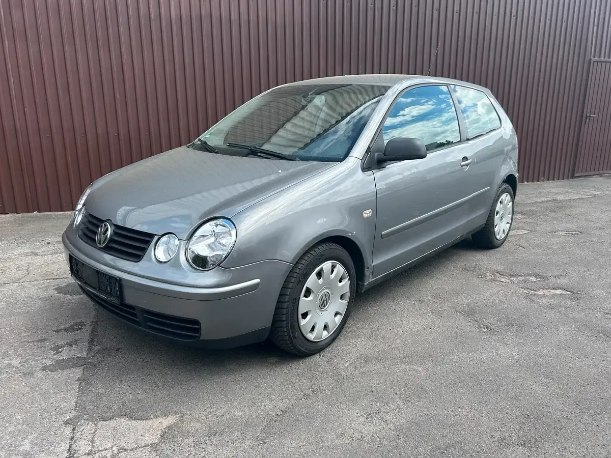Gebraucht VW Polo Cricket 75 PS (55 kW) 2004 Grau Kleinwagen