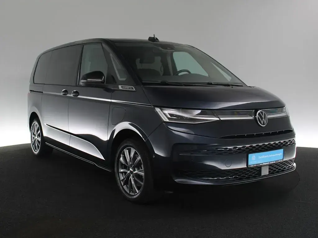 Gebraucht VW Multivan Energetic 218 PS (160 kW) 2023 Blau / starlight blue Van / Kleinbus