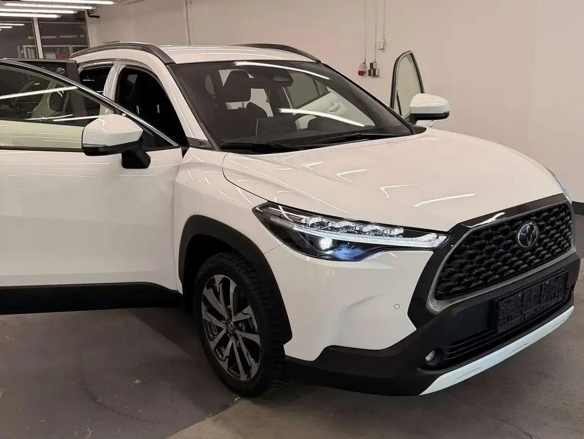 Gebraucht Toyota Corolla Cross Team 98 PS (72 kW) 2025 Weiß SUV