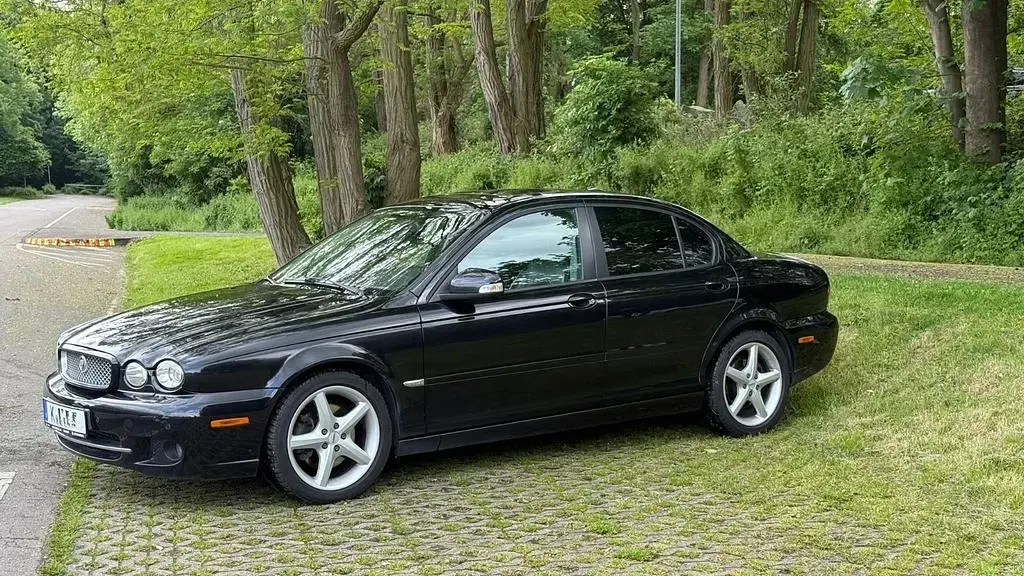 Gebraucht Jaguar X-type Executive 145 PS (106 kW) 2008 Schwarz Limousine