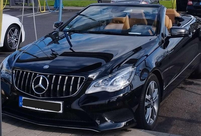 Gebraucht Mercedes E200 Avantgarde 184 PS (135 kW) 2013 Schwarz Cabrio