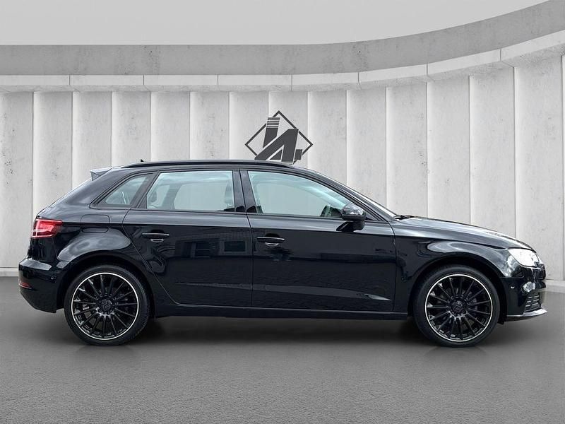 Gebraucht Audi A3 Sport 150 PS (110 kW) 2020 Schwarz Limousine