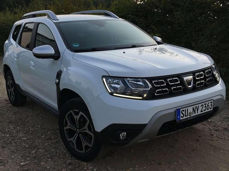 Weiß Gebraucht 2018 Dacia Duster Prestige SUV | 12.200 € (Fairer Preis) - Bild 1/4