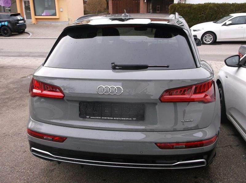 Gebraucht Audi Q5 S-Line 286 PS (210 kW) 2019 Grau SUV