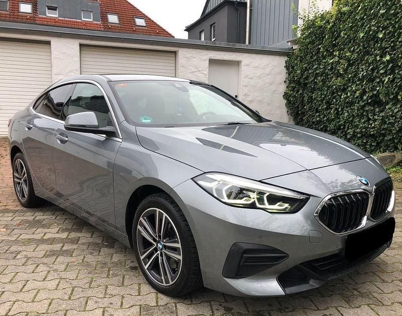 Grau Gebraucht 2023 BMW 218 Advantage Coupé | 21.500 € (Superpreis) - Bild 1/4