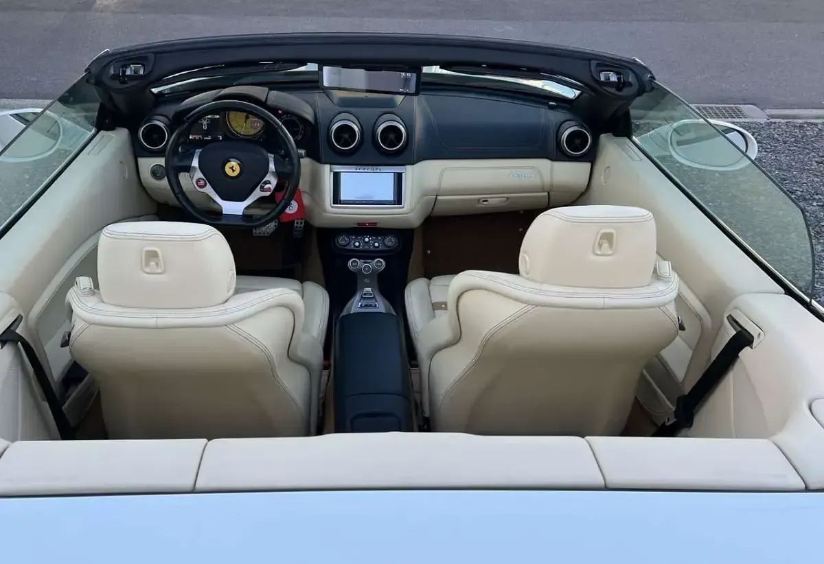 Gebraucht Ferrari California 460 PS (338 kW) 2013 Weiß Cabrio