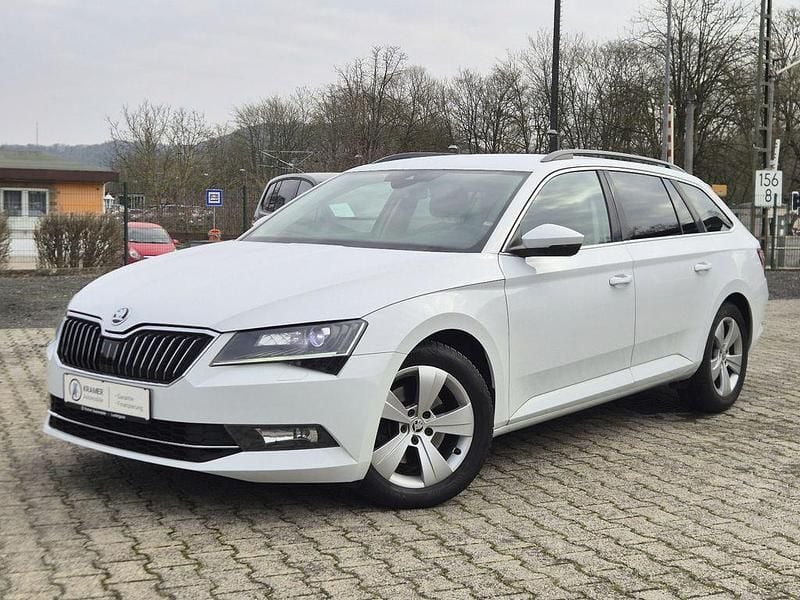 Gebraucht Skoda Superb 150 PS (110 kW) 2016 Weiß Limousine