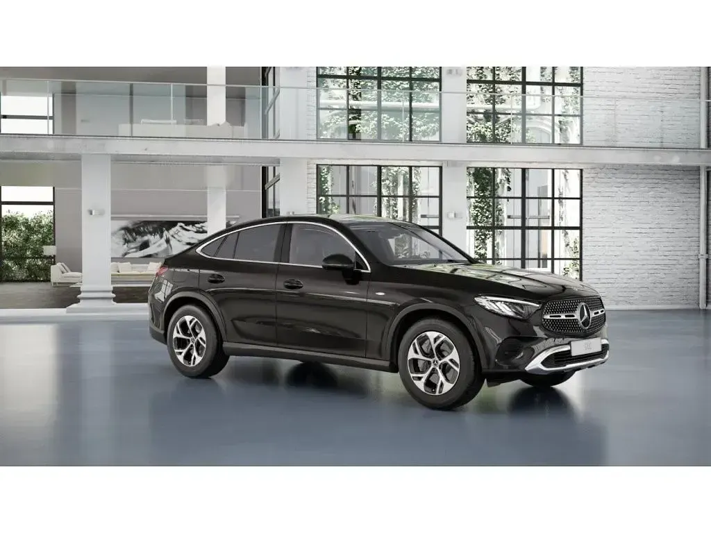 Gebraucht Mercedes GLC300e 313 PS (230 kW) 2024 Schwarz SUV