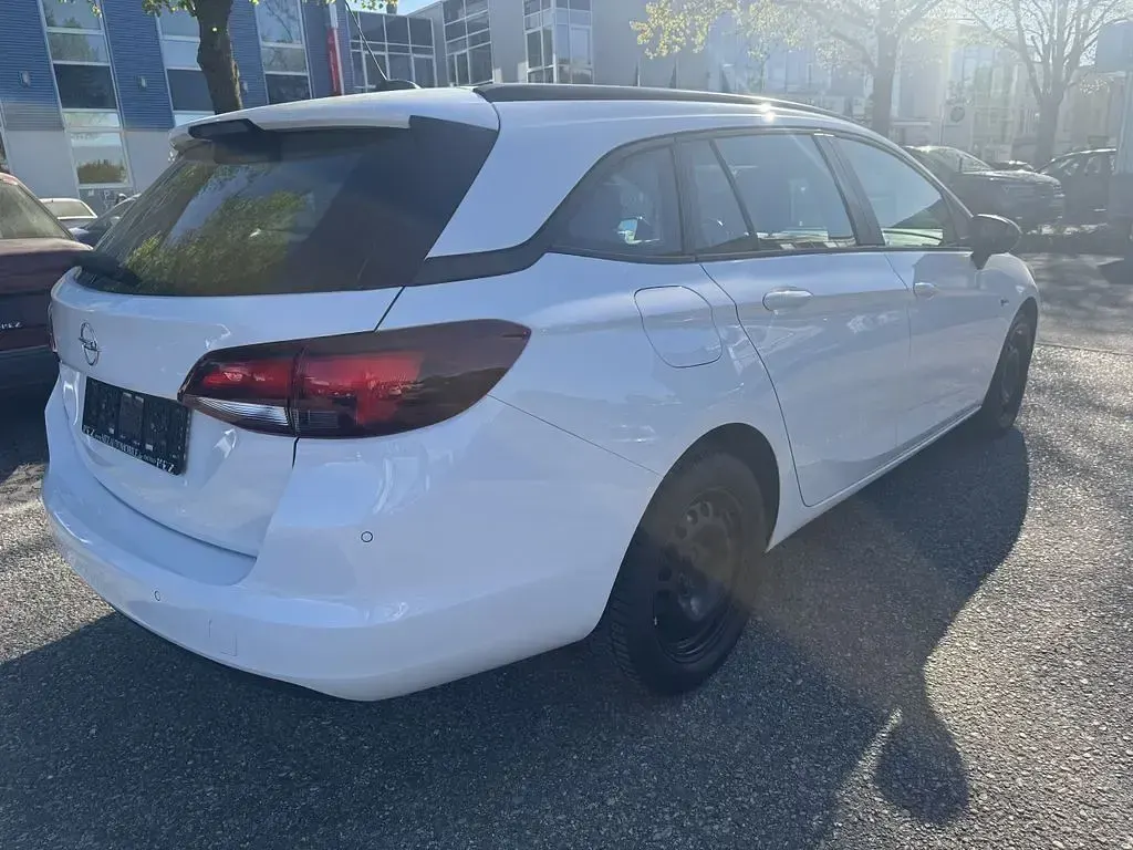 Usado Opel Astra Edition 105 HP (77 kW) 2021 Carrinha