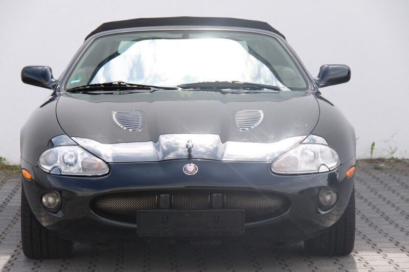 Schwarz Gebraucht 1998 Jaguar XKR Cabrio | 27.999 € - Bild 1/4