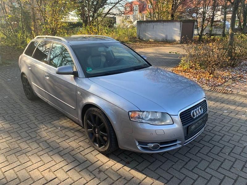 Używany Audi A4 Performance 265 KM (194 kW) 2005 Srebrny Kombi