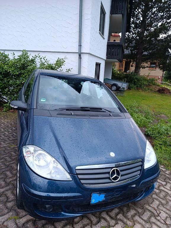 Blau Gebraucht 2007 Mercedes A160 Classic Van / Kleinbus | 3.500 € (Fairer Preis) - Bild 1/4